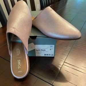 Toms